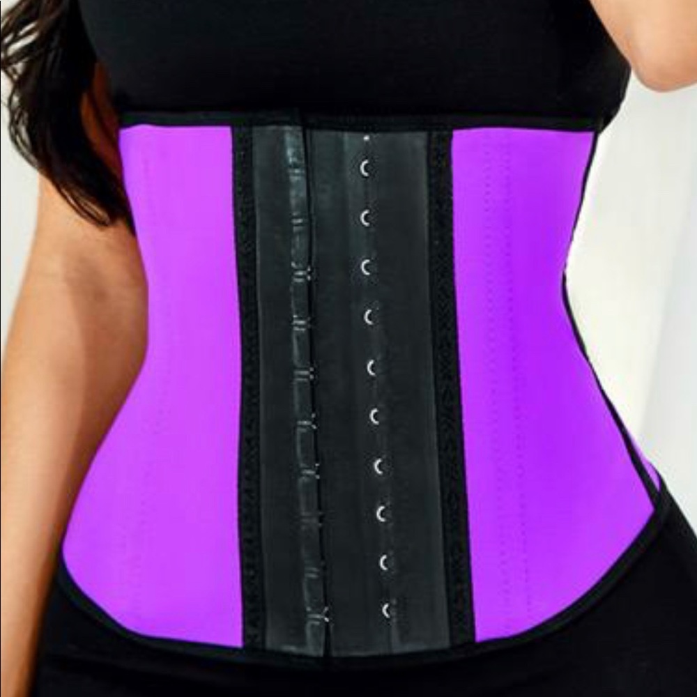 Luxx Curves waist trainer
